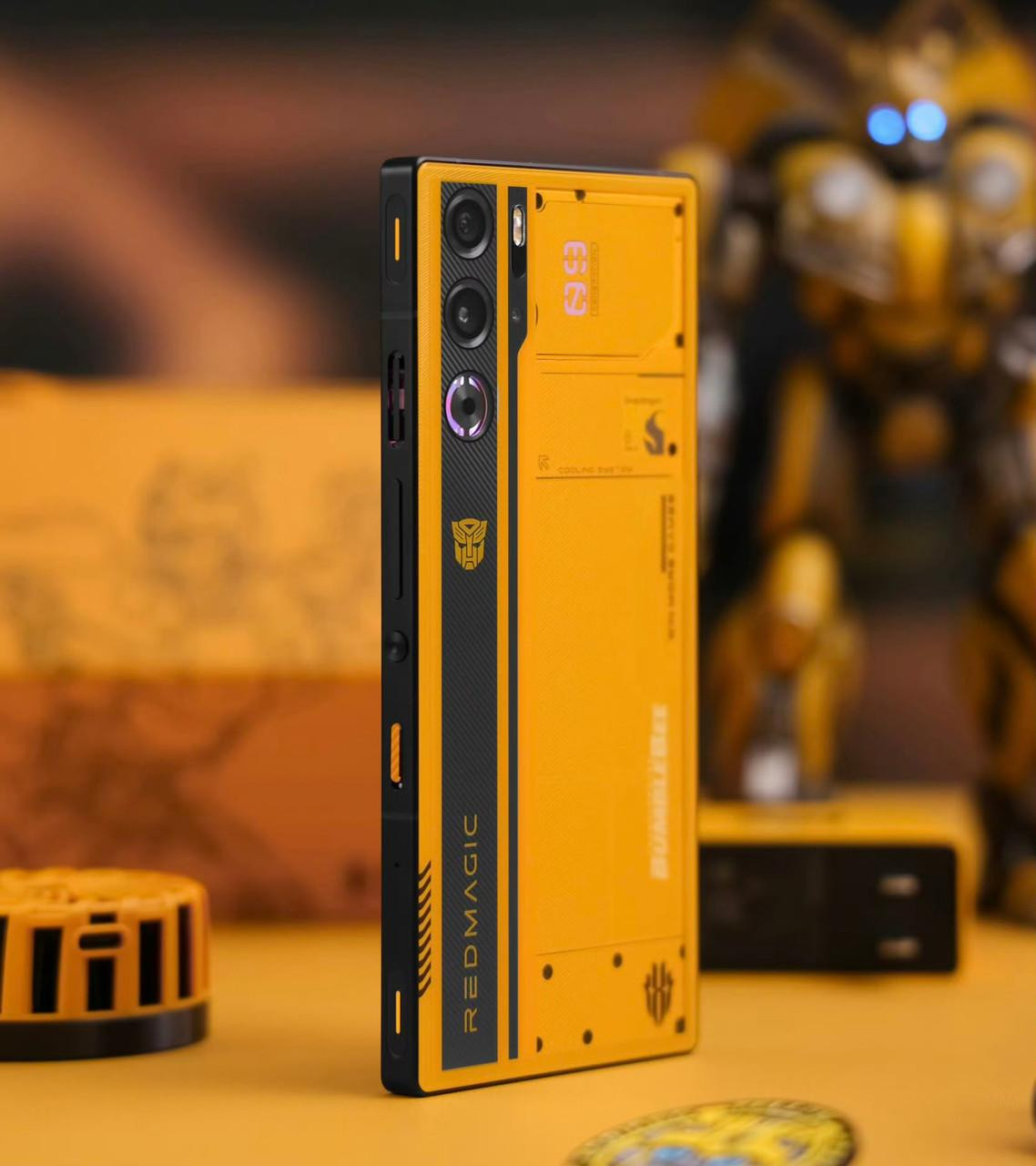 ロボット RedMagic Nubia RedMagic 9 Pro+ Transformers Phone Bumblebee Edition