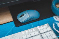  Logitech x League of Legends Hextech Limited Edition PRO Wireless Mouse with G840 XL Gaming Mouse Pad 
