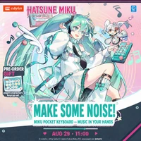 cubyfun Hatsune Miku pocket music keyboard with round character keycaps and a Piapro Characters keycap gift panel