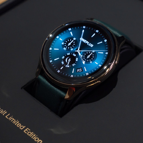 OnePlus Watch Cobalt Limited Edition