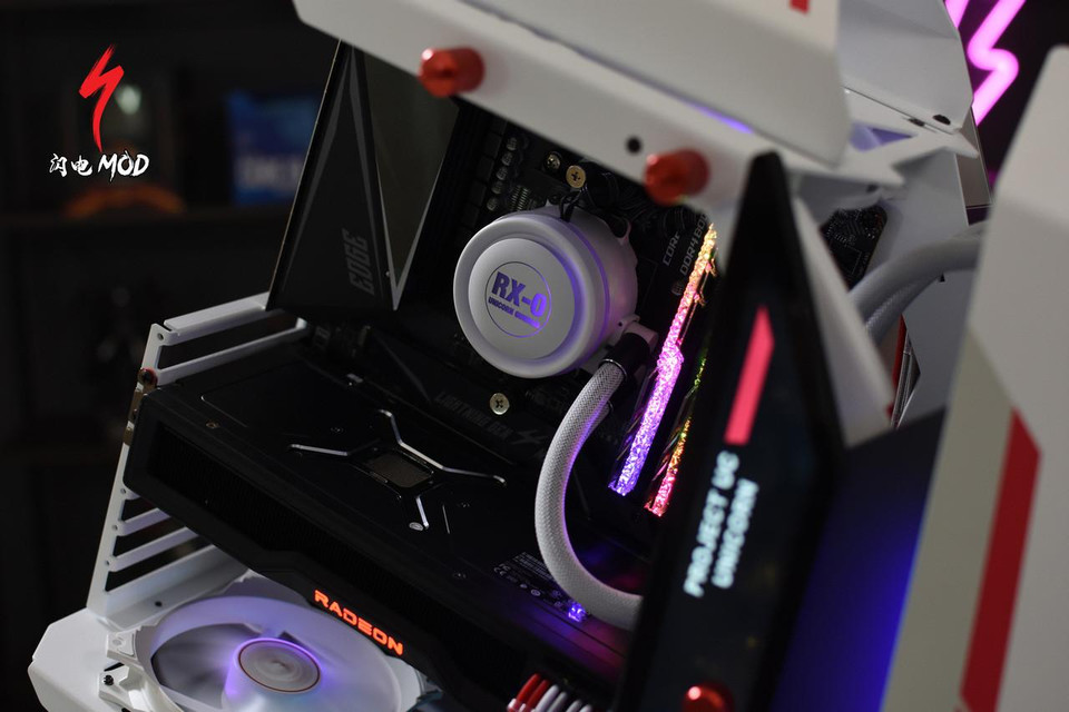 Lightening MOD RX-0 Unicorn Gundam PC Case Jonsbo MOD 5 