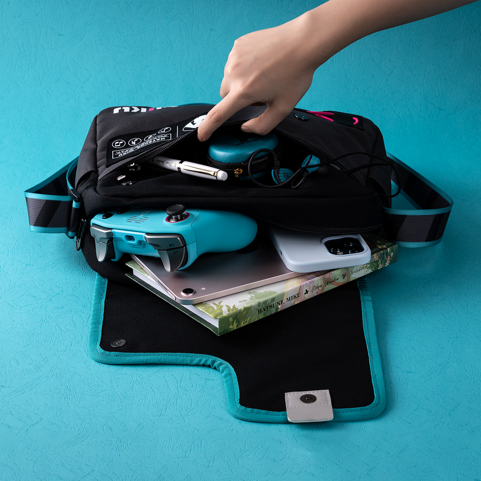 Moeyu x Hatsune Miku Special Edition Crossbody Shoulder Messenger Bag