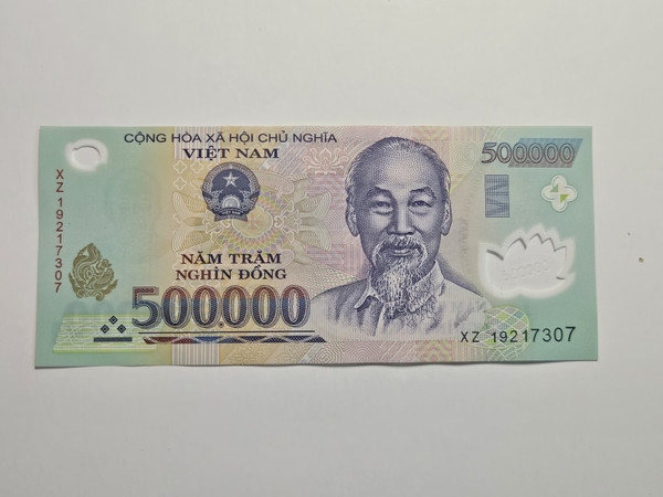 Vietnamese Dong (VND) 500,000 banknote front view