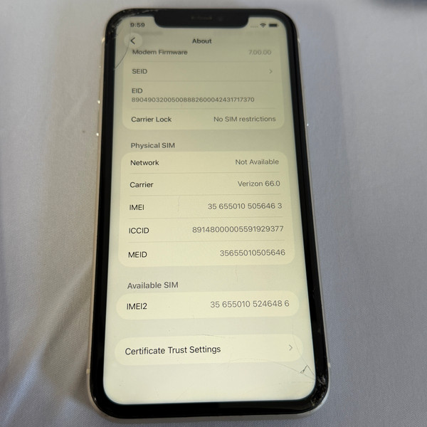 Apple iPhone 11 128GB White Fully Unlocked READ