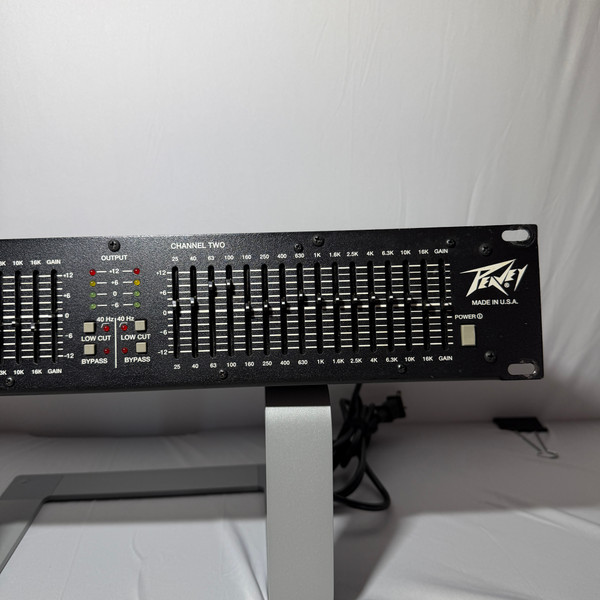Peavey Q215 Dual Channel Stereo Graphic Equalizer Powers On READ