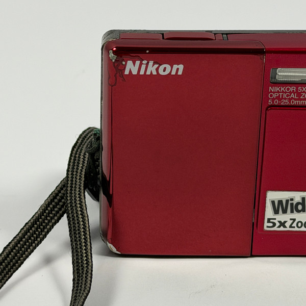 Nikon Coolpix S70 12.1MP OLED Touch Screen Digital Camera READ