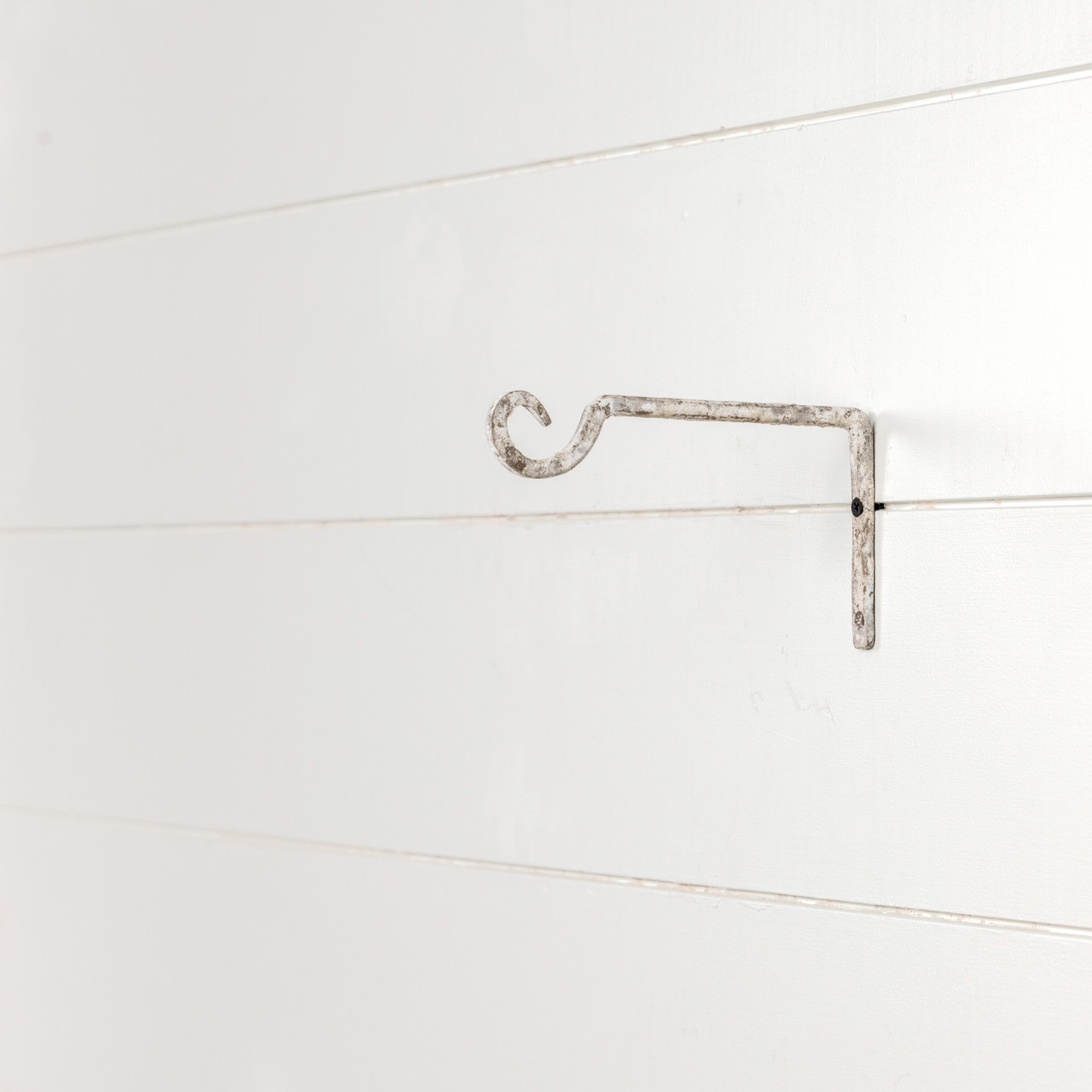 7.25" WHITE UTILITY HOOK