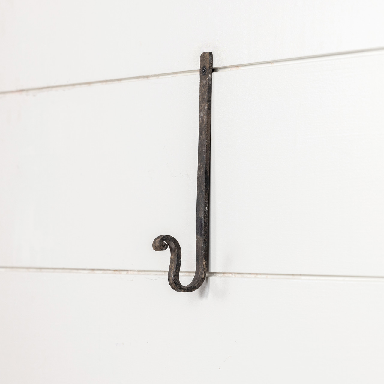 8" BLACK FORTIFIED HOOK