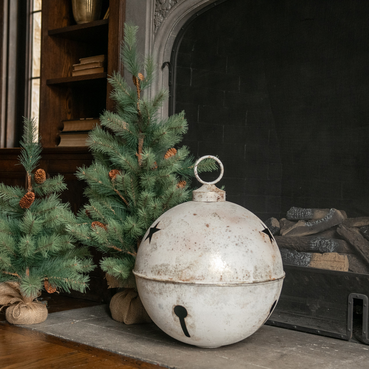16" WHITE STAR SLEIGH BELL