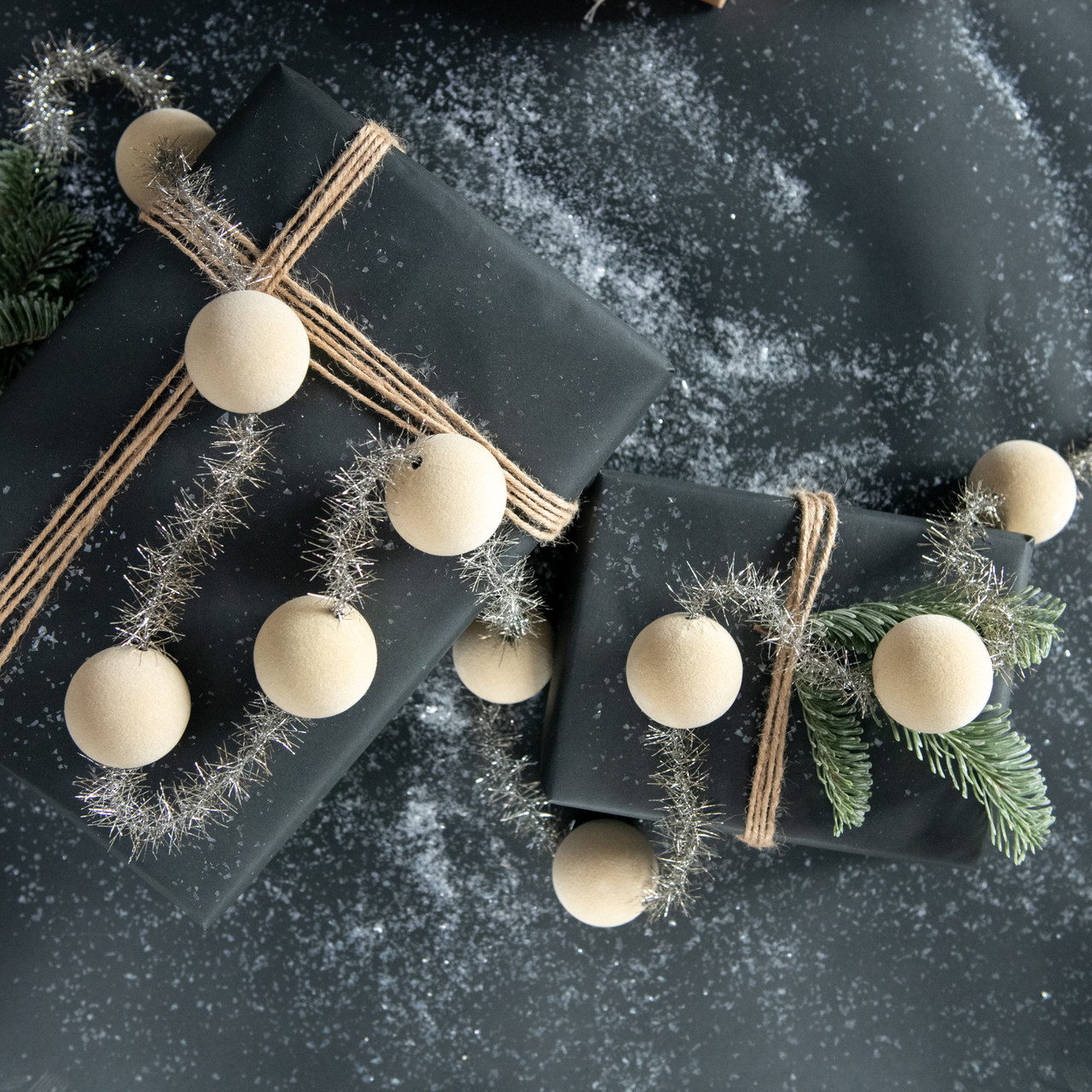6' - CREAM 2" FLOCKED BALL GARLAND