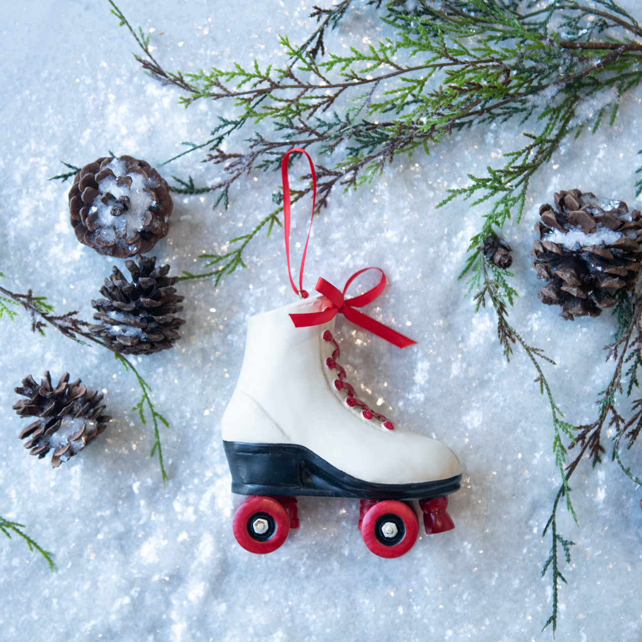 CLASSIC ROLLER SKATE ORNAMENT Ragon House