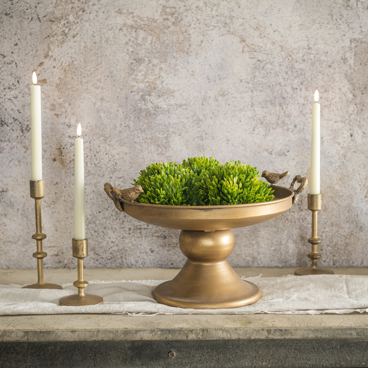 RAISED GOLD TRAY W/ BIRDS