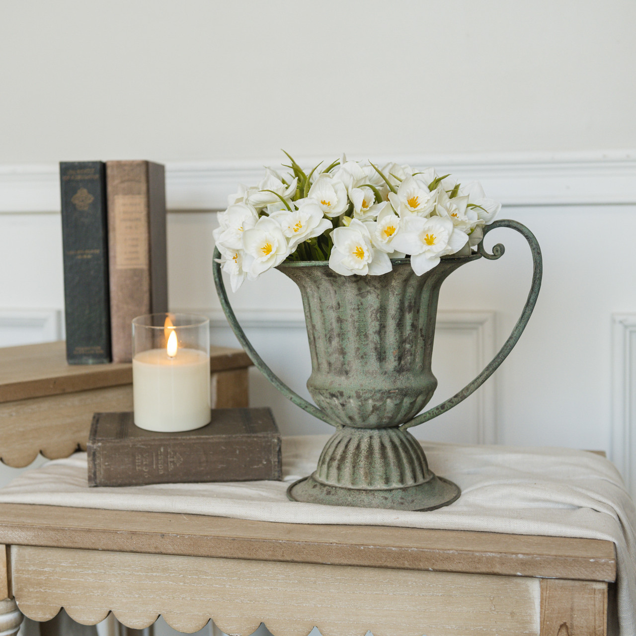 9.75" STELLA VASE