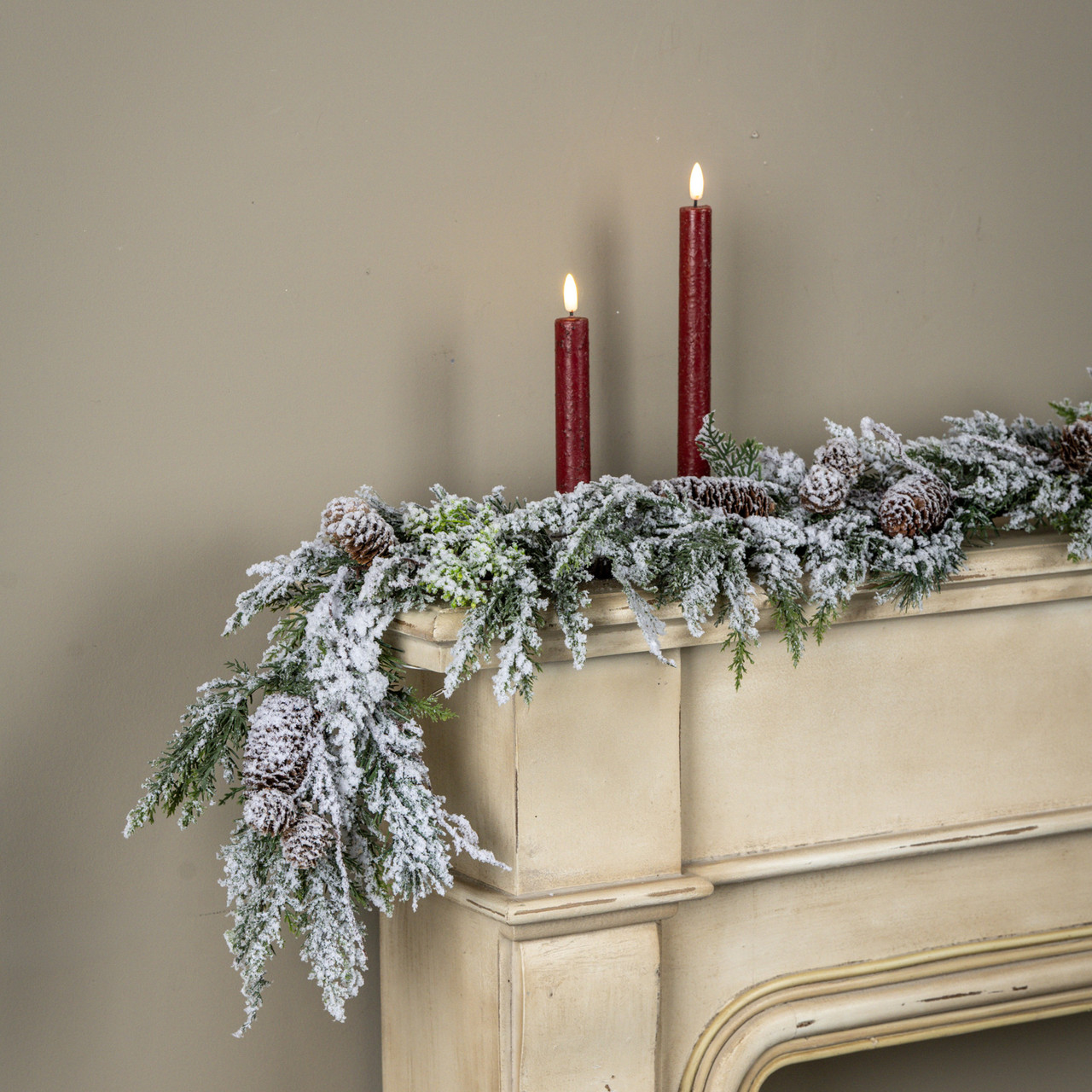 5' SNOWY CEDAR W/ MIXED PINECONES GARLAND