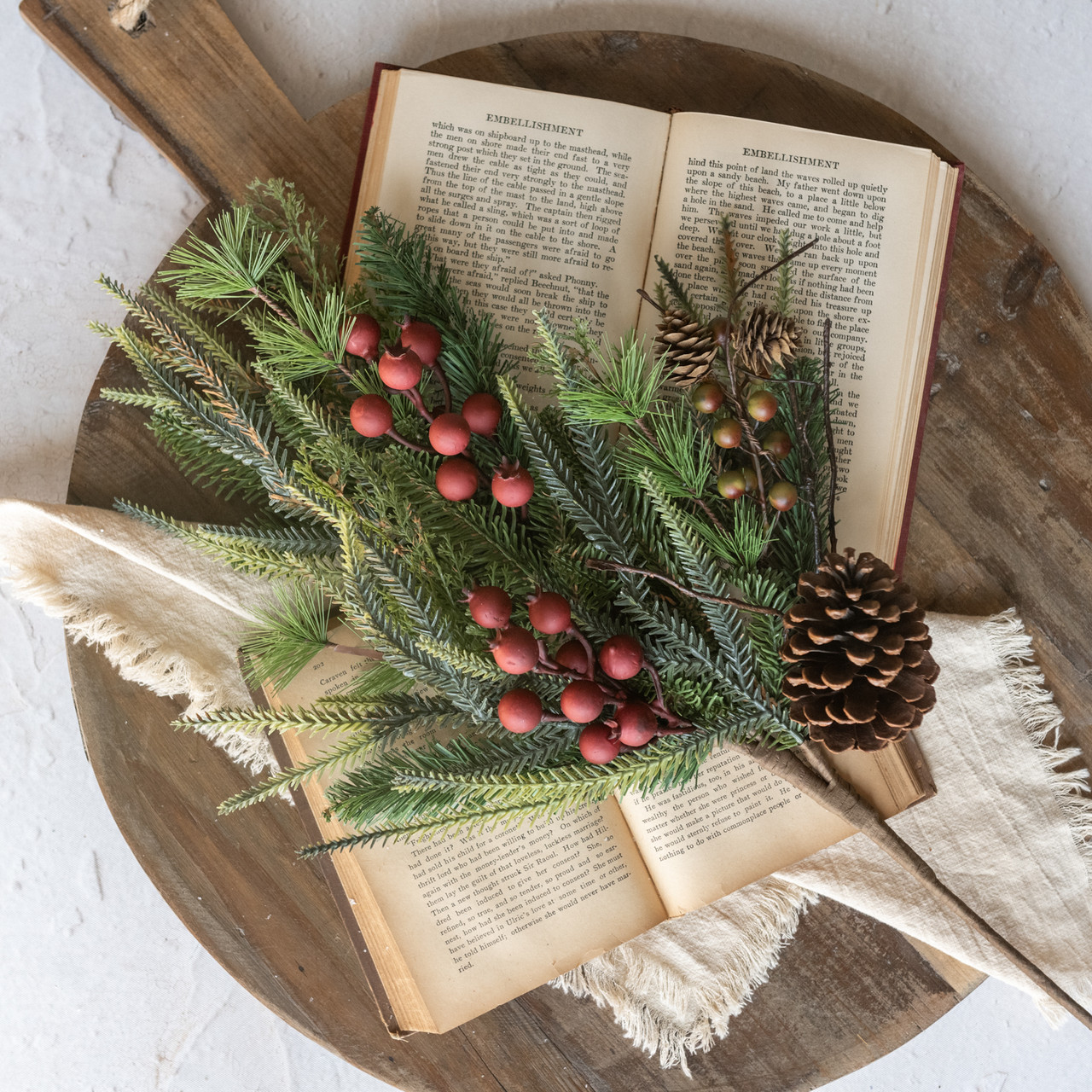 28" REDWOOD PINE BERRIES & PINECONES PICK