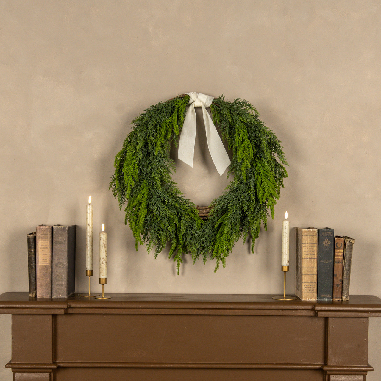 22" SOFT TOUCH REDWOOD & CEDAR WREATH W/ RIBBON