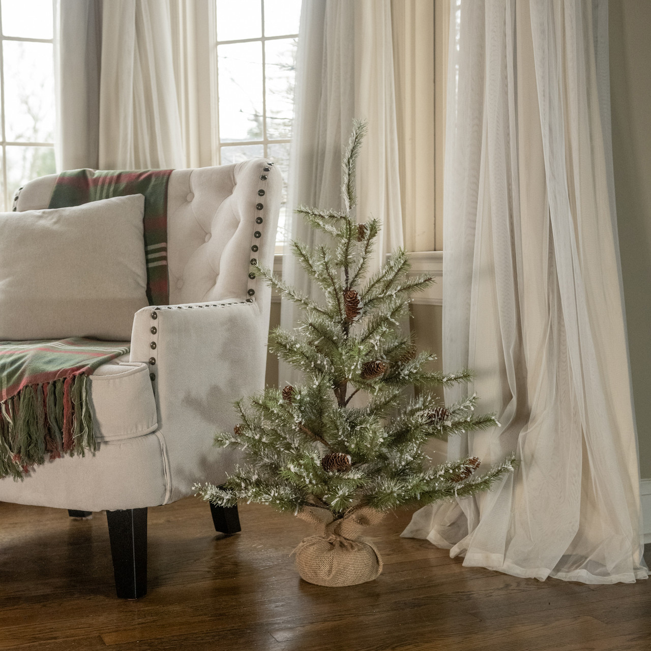 3' SNOWY PINE TREE