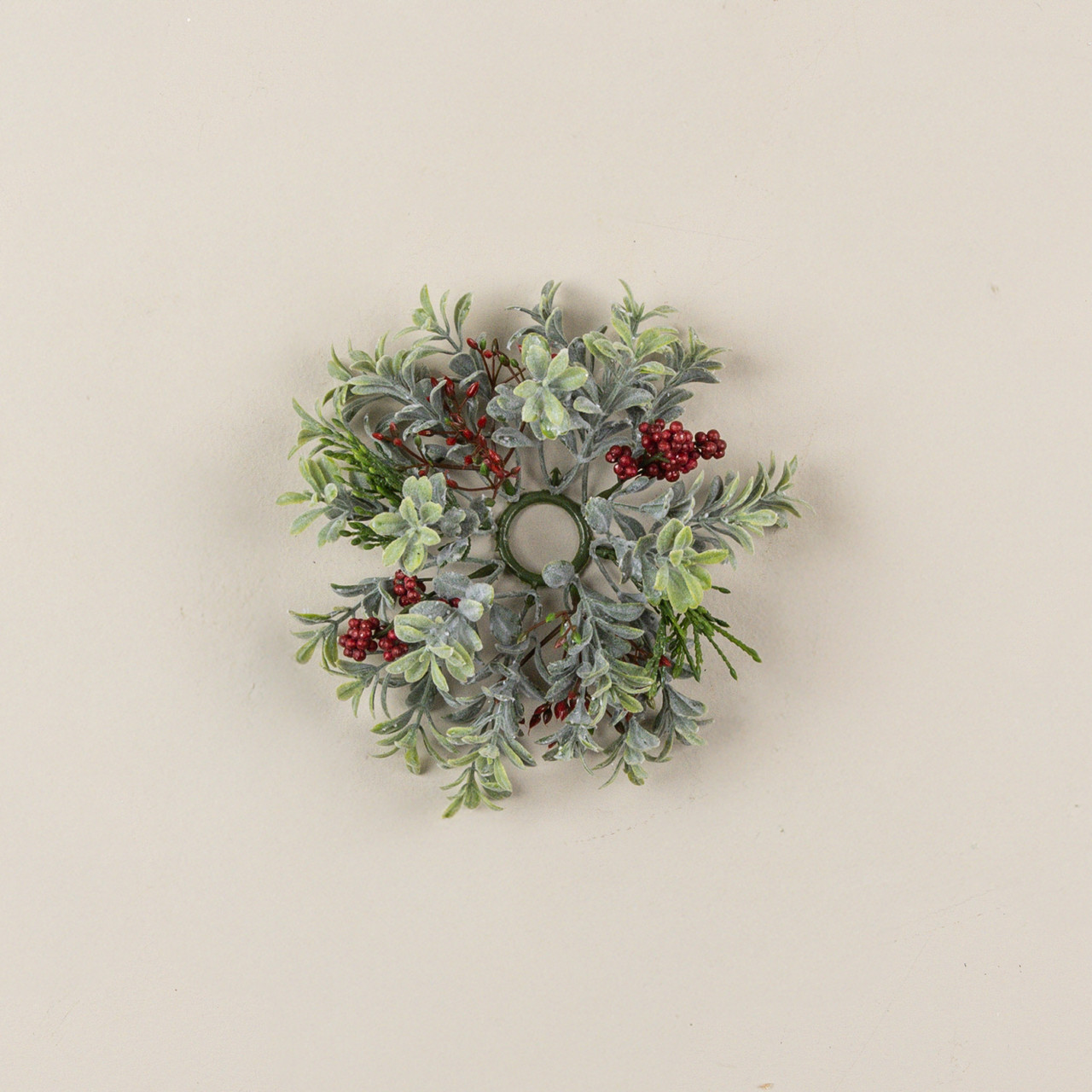 6.5" BOXWOOD & BERRY TAPER CANDLE RING