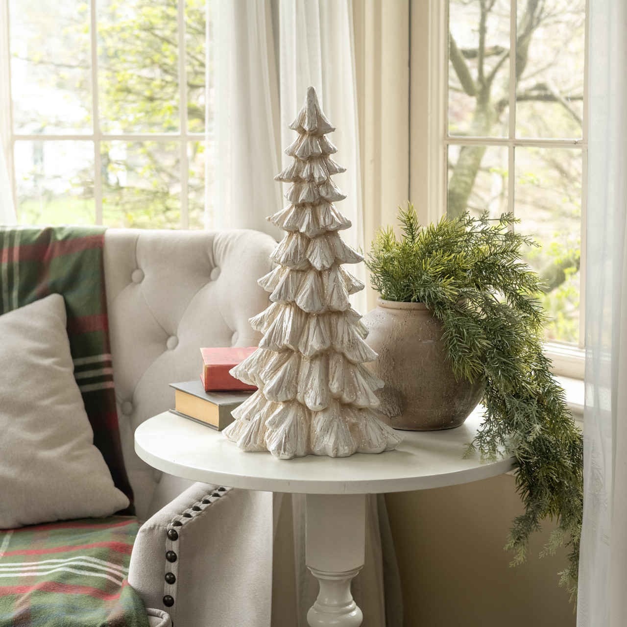 18" GLITTERED CREAM TREE