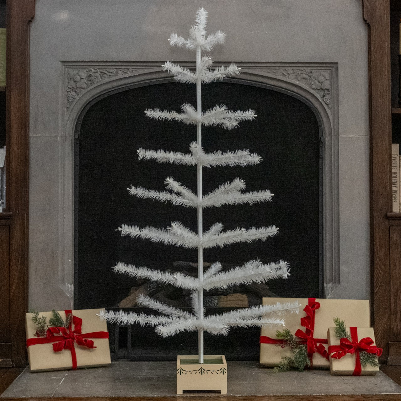 48" IVORY FEATHER TREE