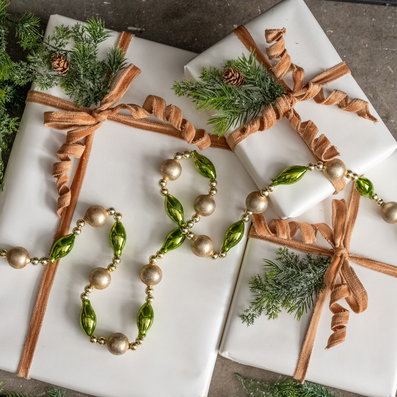 6' GREEN, GOLD & SILVER BEADED GARLAND