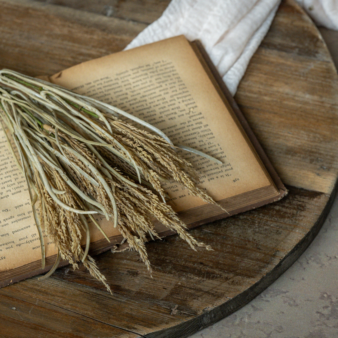 13.5" WHEAT & GRASS BUSH