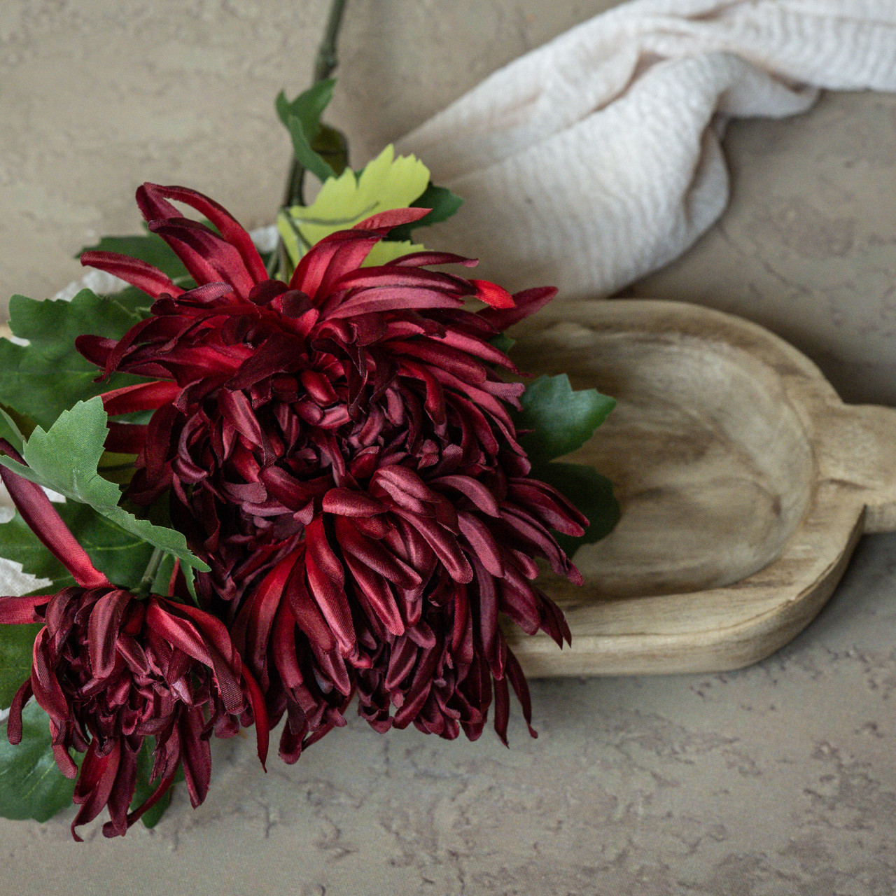 26" BURGUNDY MUM SPRAY
