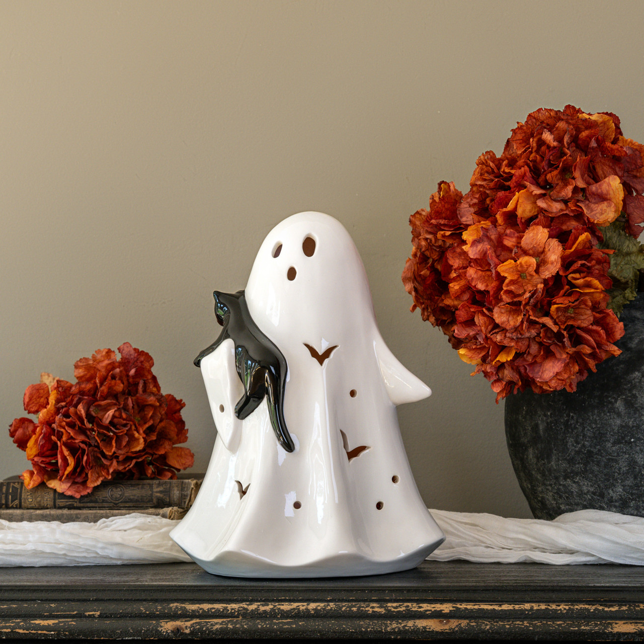 12" CERAMIC LED GHOST W/ BLACK CAT