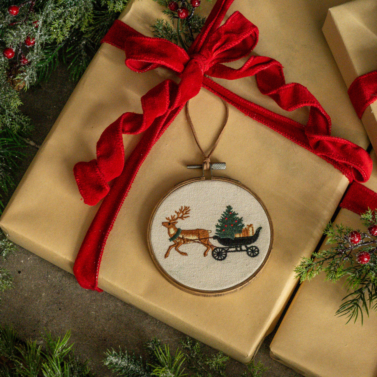 5" REINDEER & SLEIGH EMBROIDERED ORNAMENT
