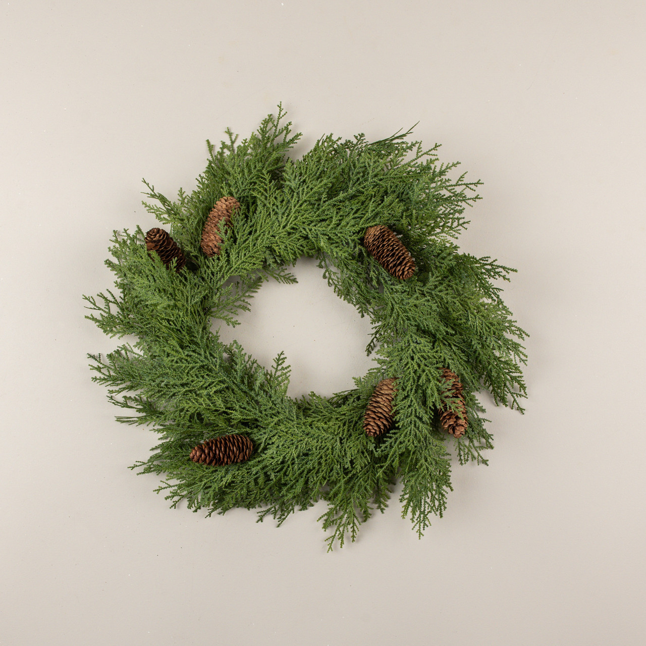 24" UNIFORM CEDAR W/ PINECONE WREATH
