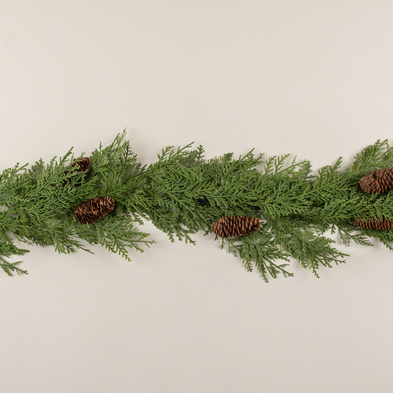 6' CEDAR W/ PINECONE GARLAND