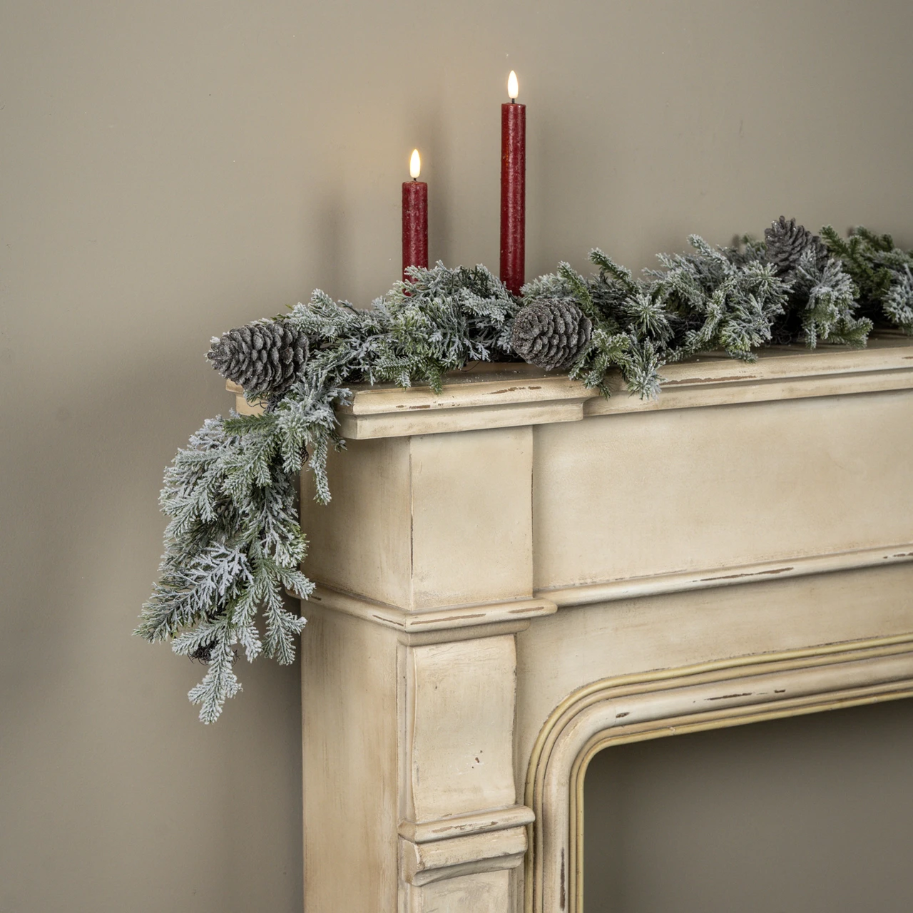 6' GLITTERED PINE & PINECONE GARLAND