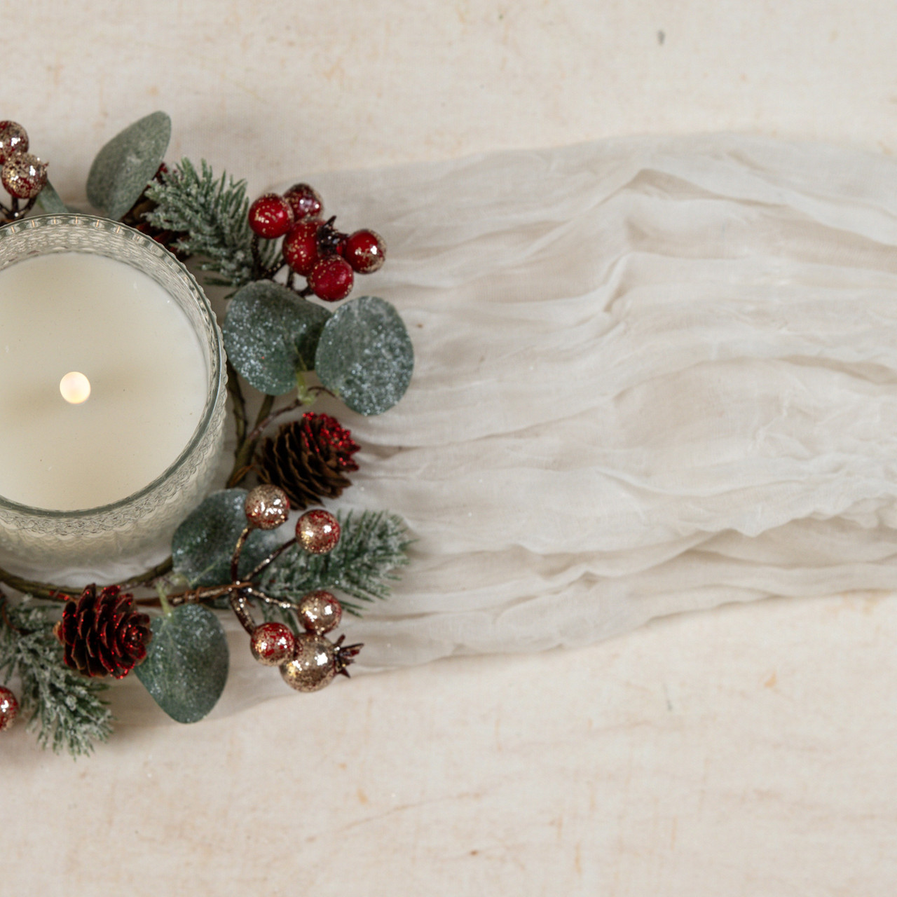 8" GLITTERED RED BERRY & PINE CANDLE RING