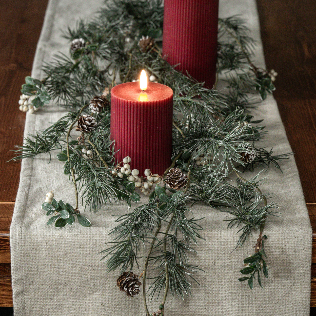 47.25' PINE W/ CREAM BERRIES HANGING BUSH
