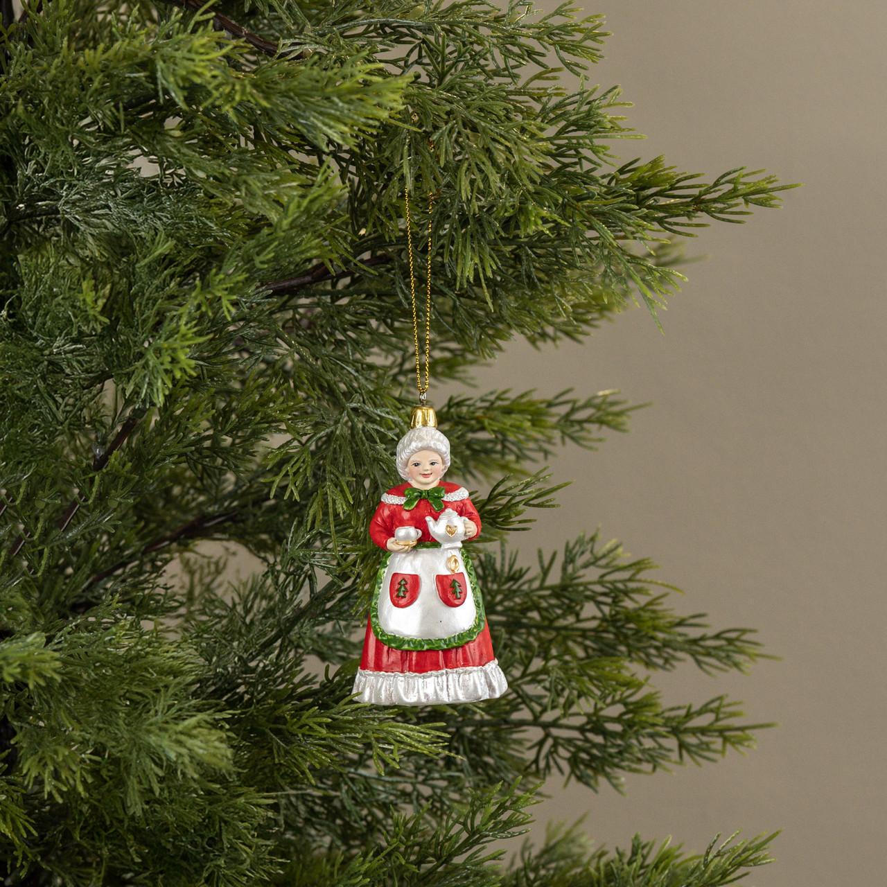 MRS. CLAUS ORNAMENT