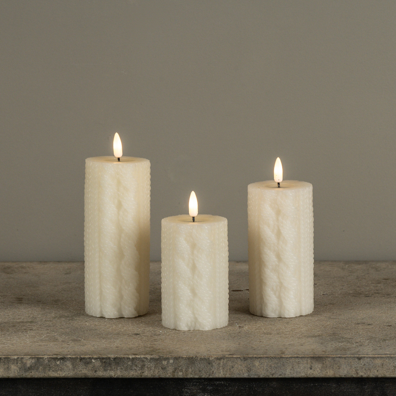 5" CREAM SWEATER 3D FLAME CANDLE