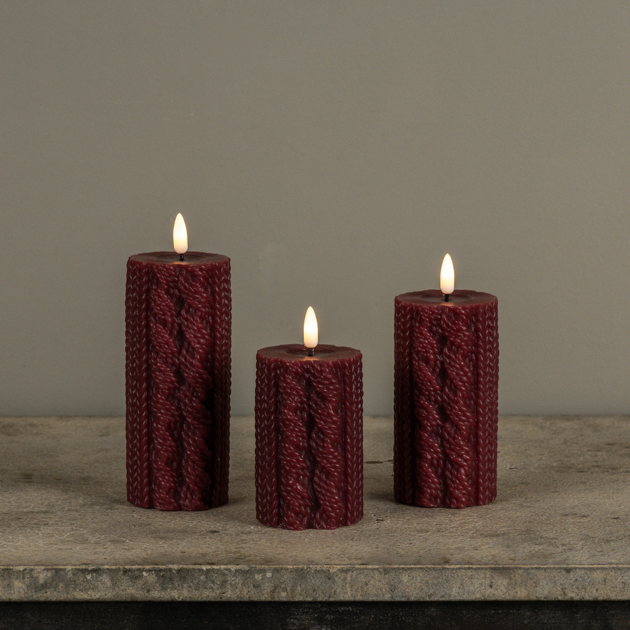 5" RED SWEATER 3D FLAME CANDLE
