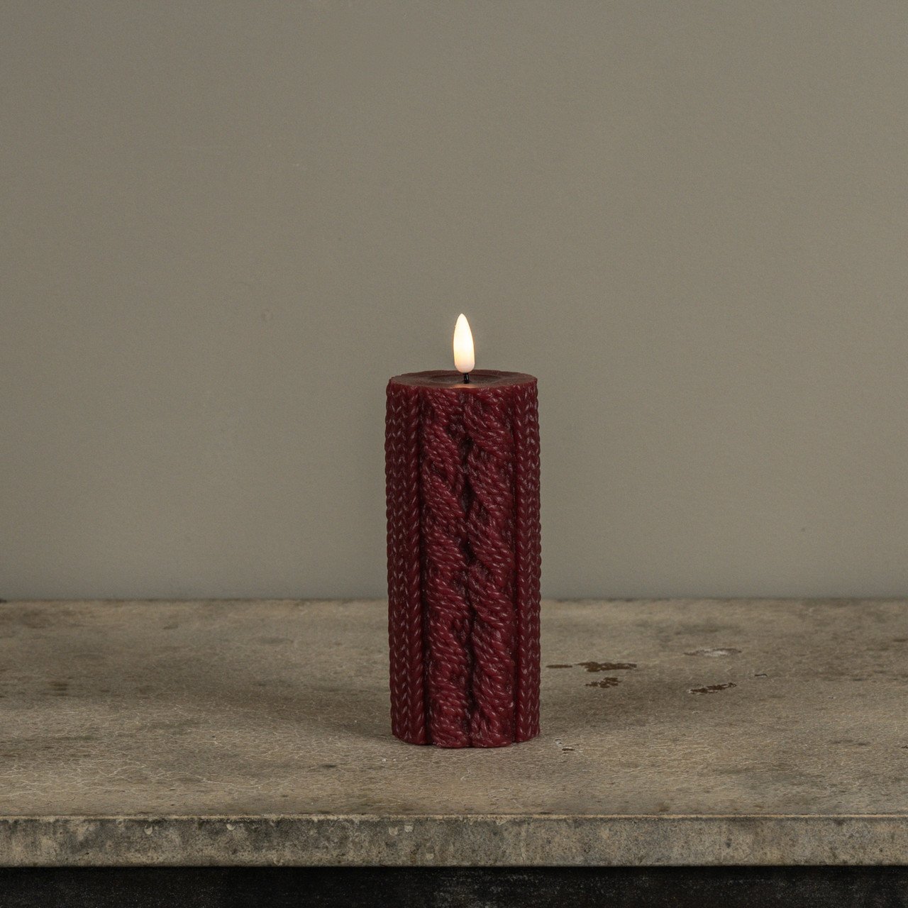 6" RED SWEATER 3D FLAME CANDLE
