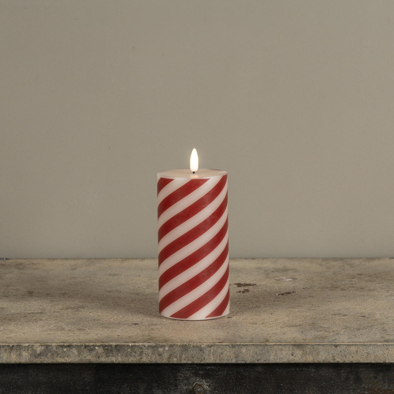 6" CANDY CANE 3D FLAME PILLAR CANDLE