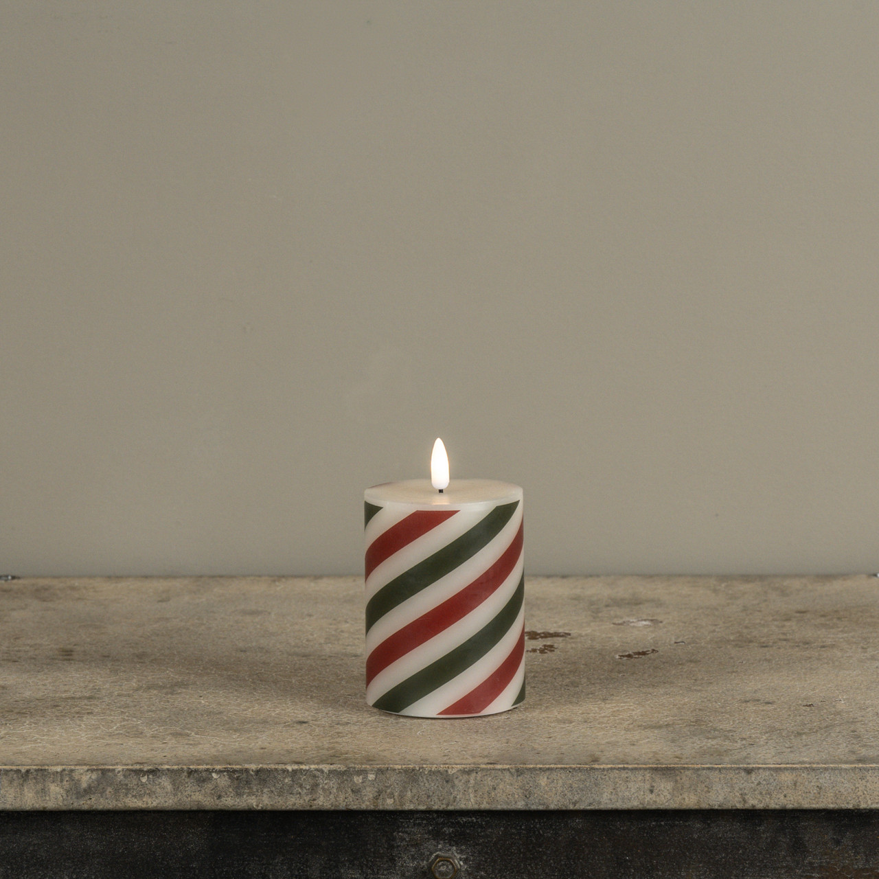 4" RED & GREEN CANDY CANE 3D FLAME PILLAR CANDLE