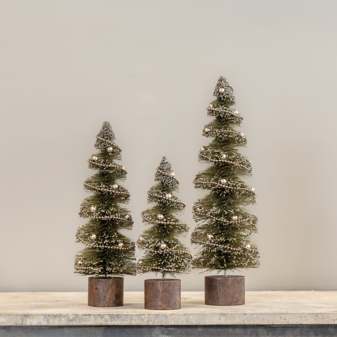 SET/3 SPIRAL CUT BOTTLEBRUSH TREES W/ ORNAMENTS & GARLAND