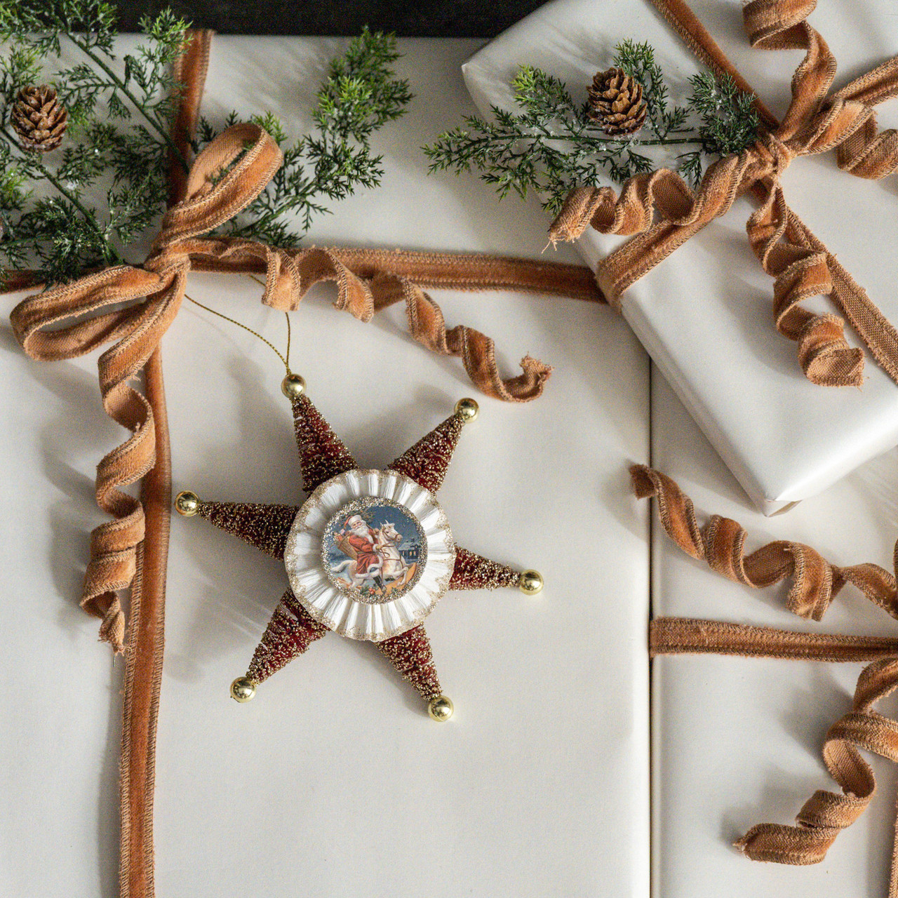 GLITTERED RED STAR W/ SANTA ORNAMENT