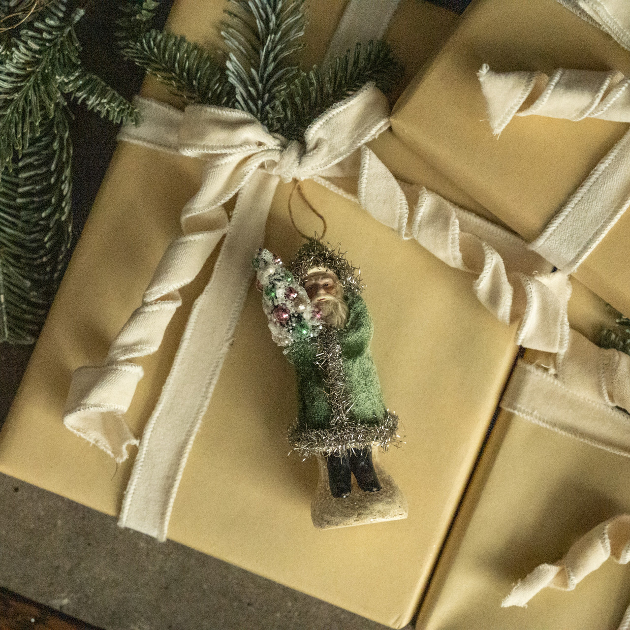 PINE GREEN VELVET BELSNICKLE ORNAMENT