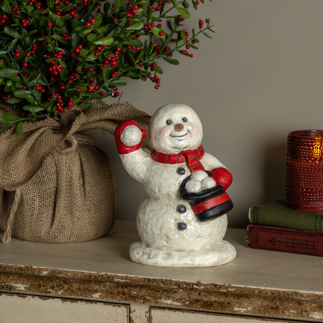 8" SNOWBALL FIGHT SNOWMAN