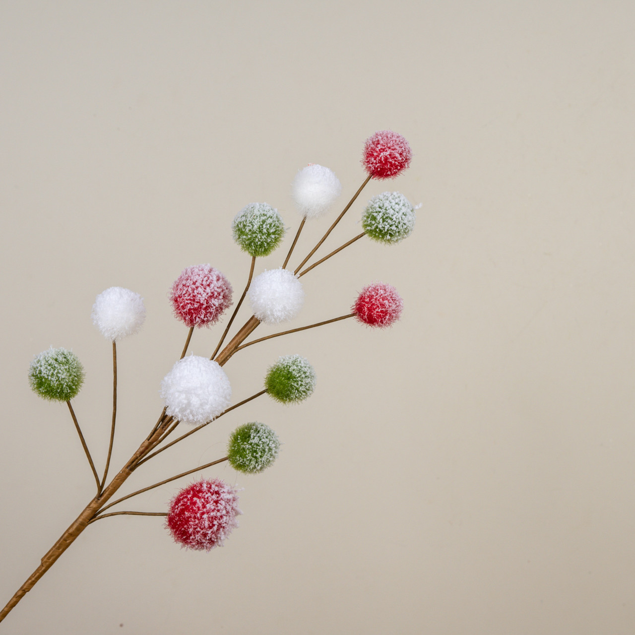 32.25" SNOWY GREEN, RED & WHITE BALL PICK