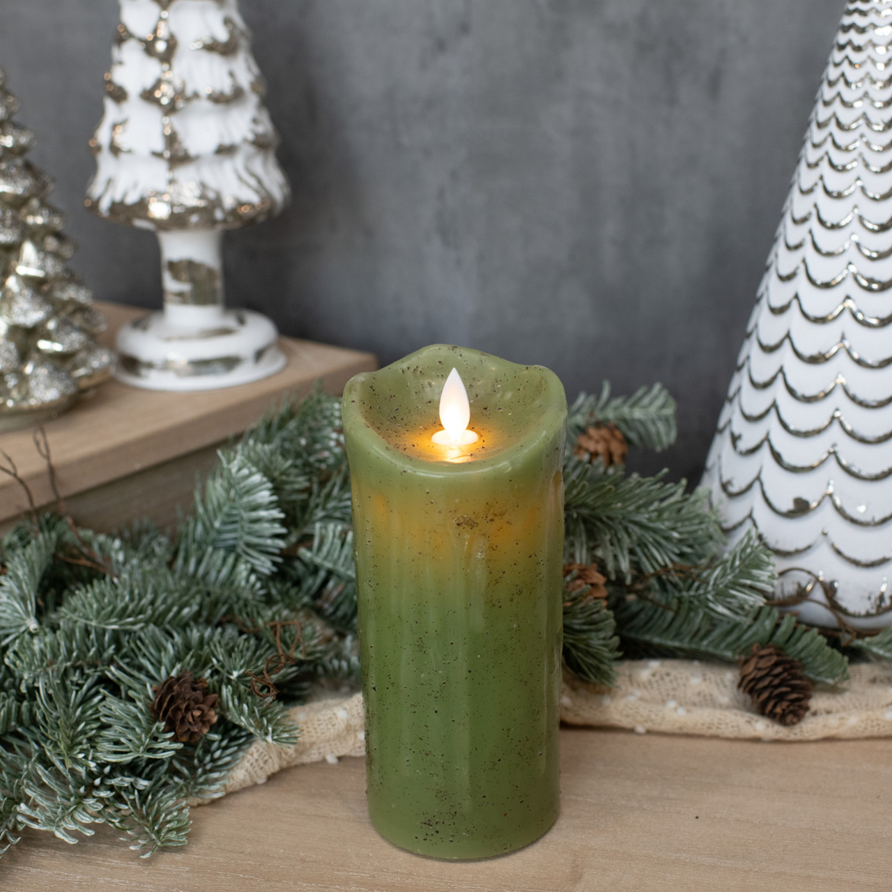 7" MOVING FLAME GREEN PILLAR CANDLE