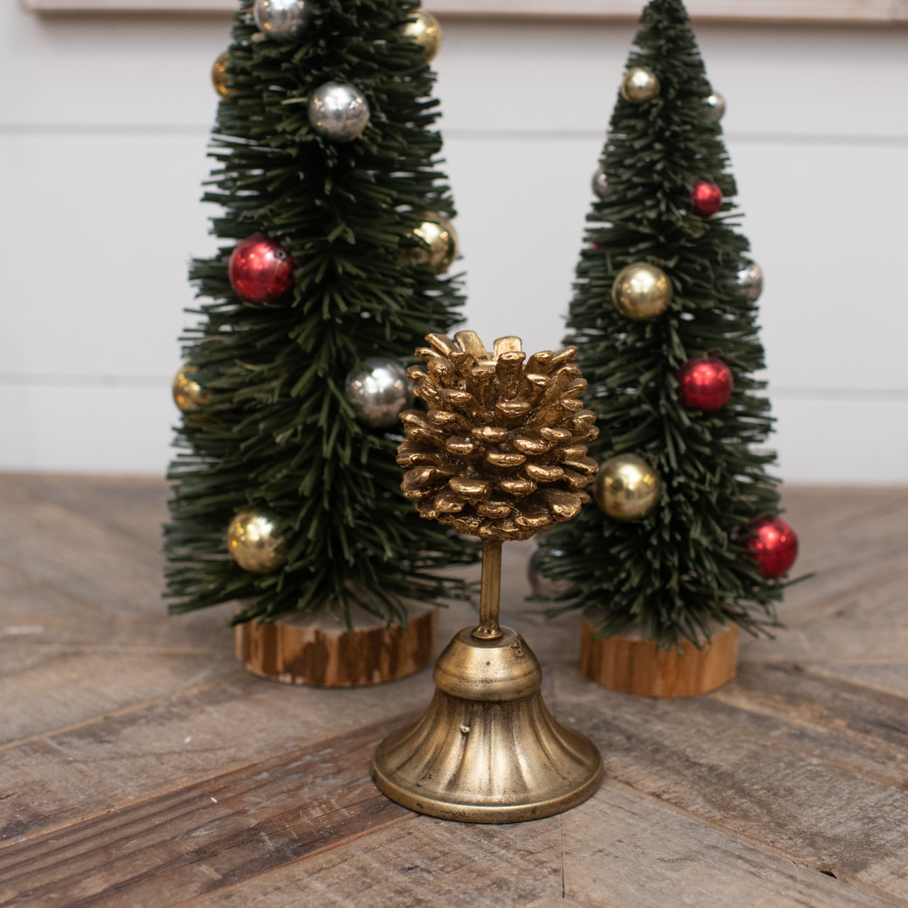 6.5 GOLD PINECONE TAPER CANDLE HOLDER - Ragon House