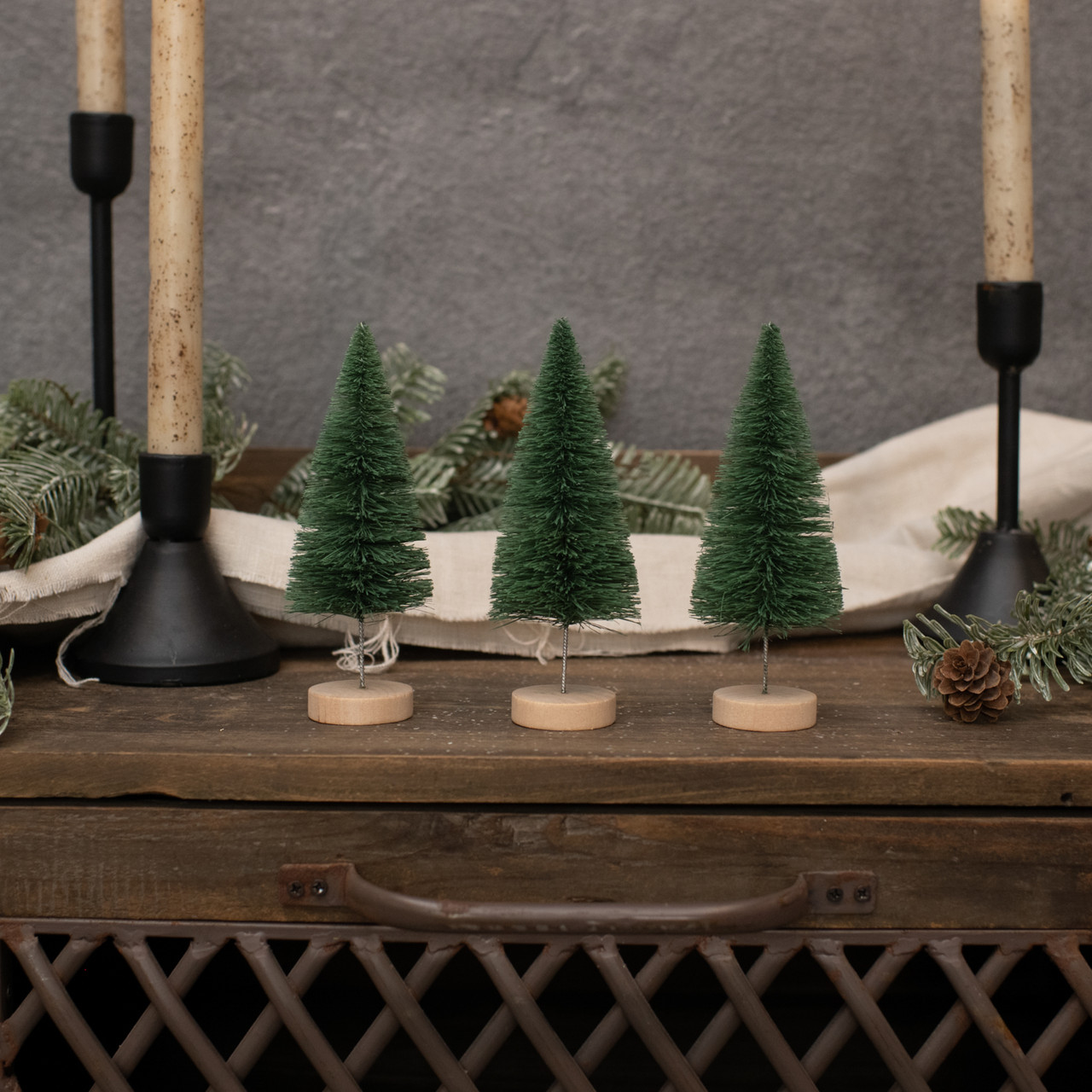 SET/ 3 - 6" DARK GREEN BOTTLEBRUSH TREES