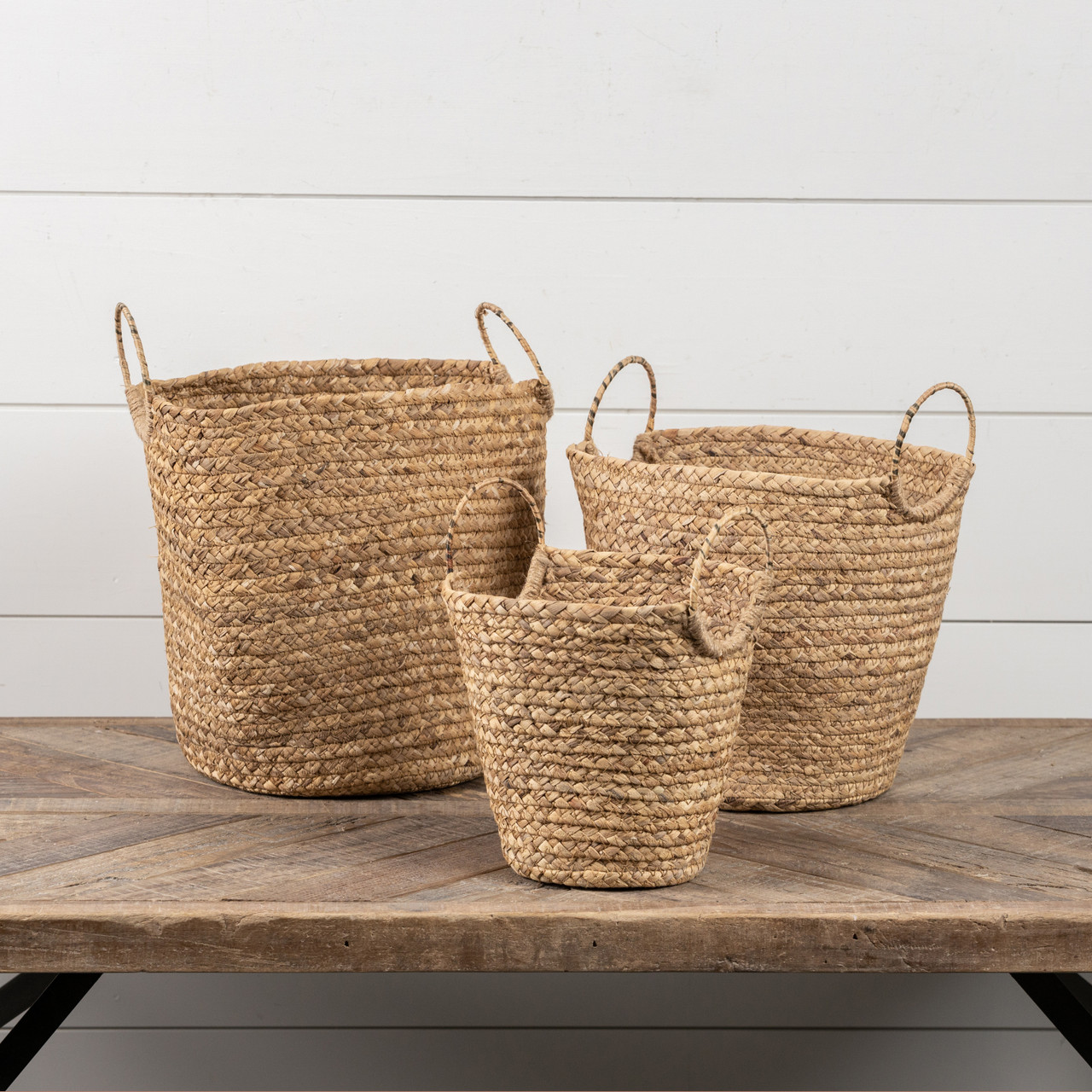 SET/ 3 WOVEN BASKETS W/ HANDLES - Ragon House