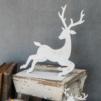 JUMPING WHITE METAL DEER